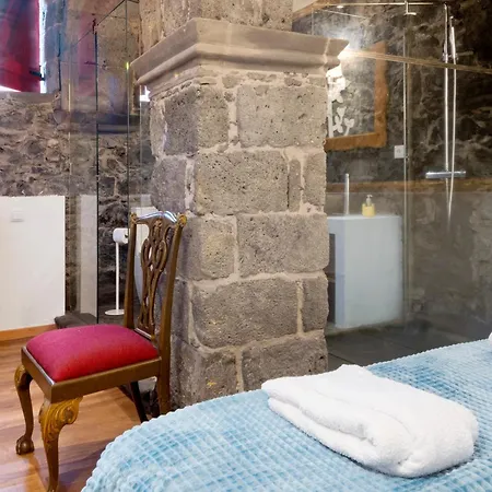 Ponta Da Amora * Ponta Garca