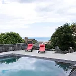 Ponta Da Amora *