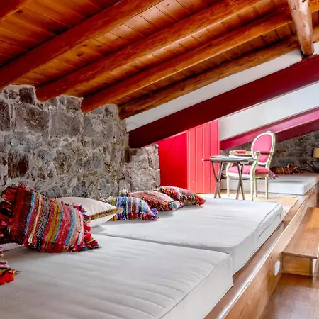 Ponta Da Amora * Ponta Garca